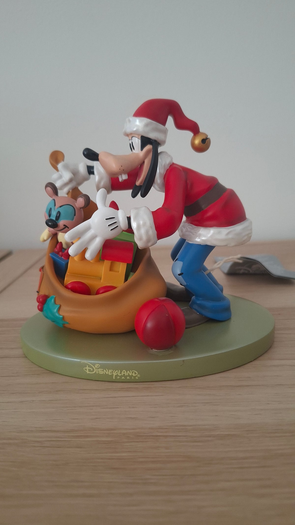 Figurine Dingo Noel
