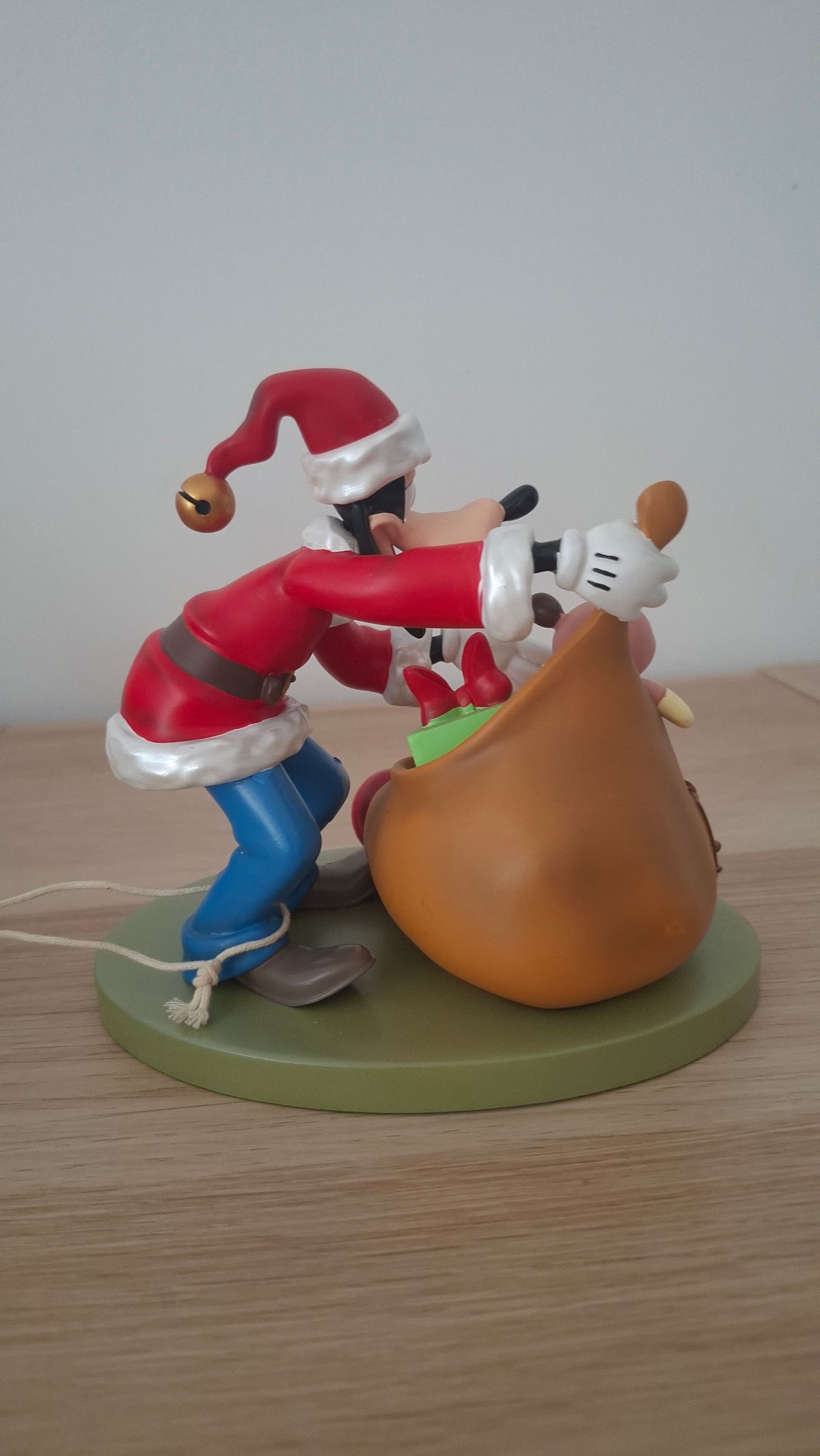 Figurine Dingo Noel